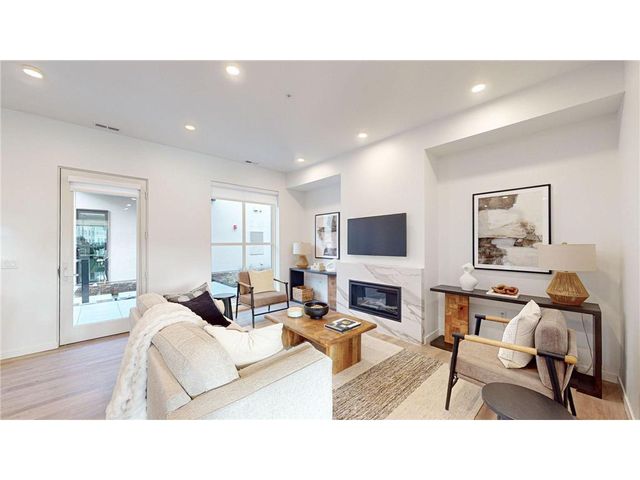 2 West Drive, Excelsior, MN 55331