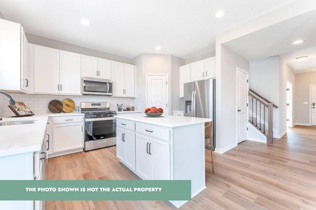 207 Scotsgrove Drive, Pataskala, OH 43062