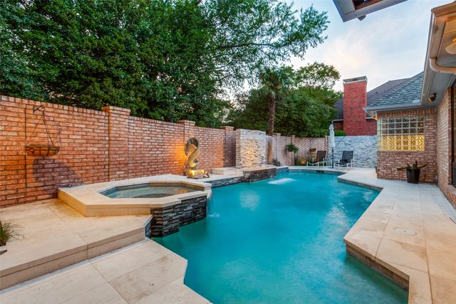 5804 Preston Fairways Drive, Dallas, TX 75252