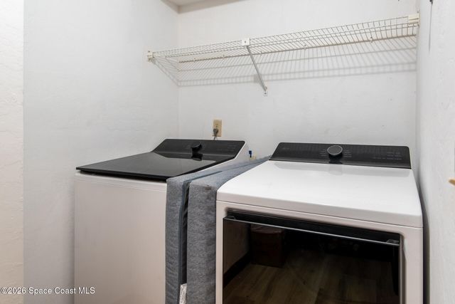 9000 Manchester Lane 20f, West Melbourne, FL 32904