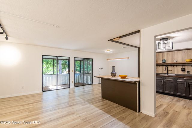 9000 Manchester Lane 20f, West Melbourne, FL 32904