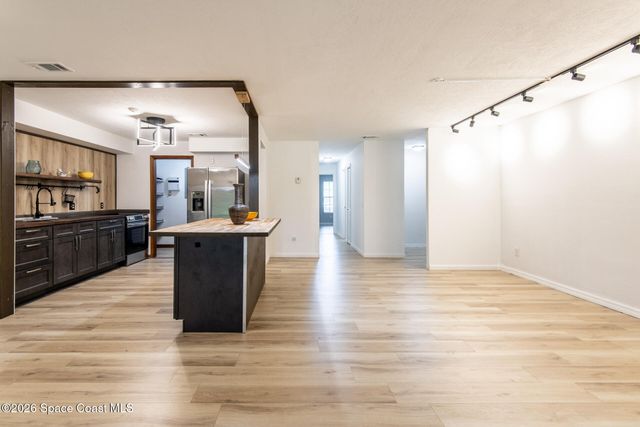 9000 Manchester Lane 20f, West Melbourne, FL 32904