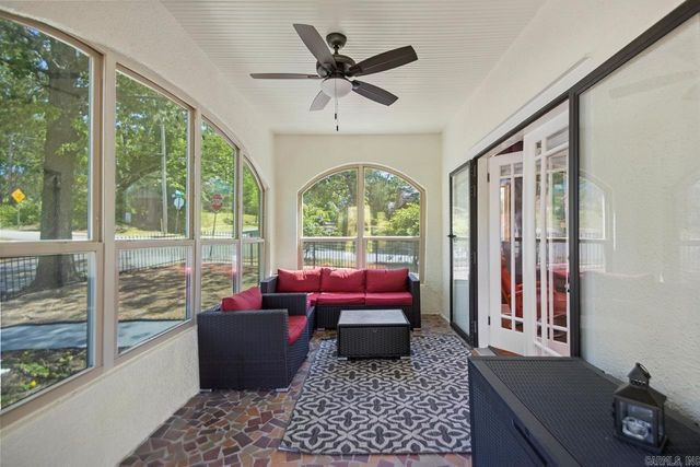 4001 Cedar Hill Rd, Little Rock, AR 72205