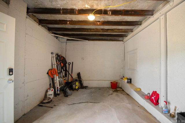 4001 Cedar Hill Rd, Little Rock, AR 72205