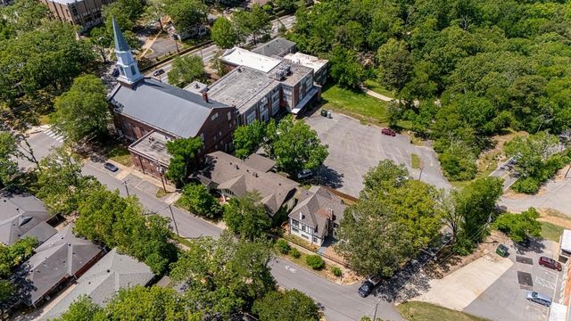 4001 Cedar Hill Rd, Little Rock, AR 72205