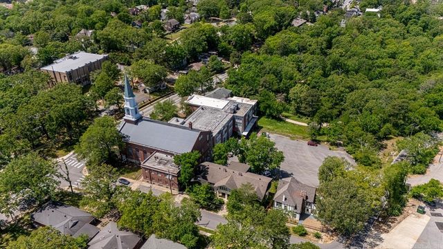 4001 Cedar Hill Rd, Little Rock, AR 72205