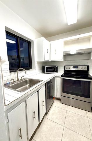 131 SW 109th Avenue L5, Sweetwater, FL 33174