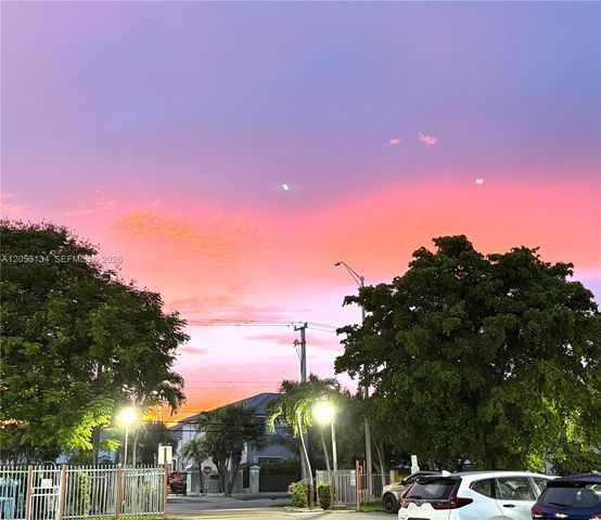 131 SW 109th Avenue L5, Sweetwater, FL 33174