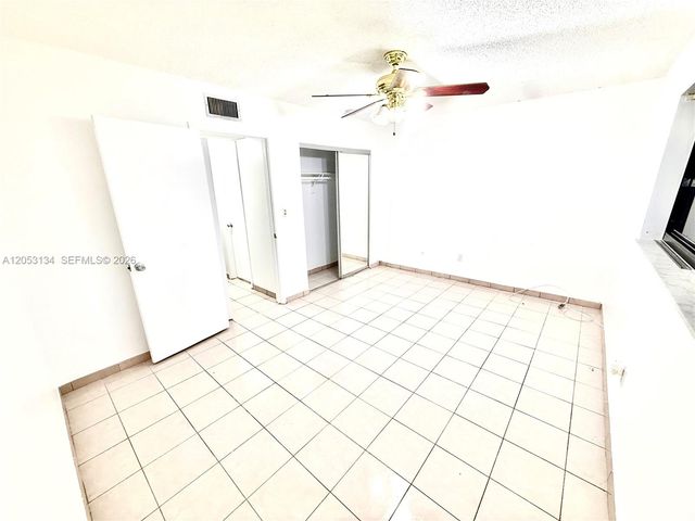 131 SW 109th Avenue L5, Sweetwater, FL 33174