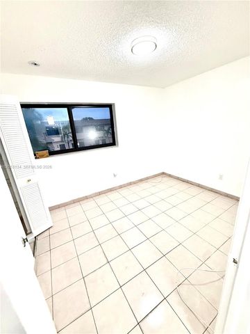 131 SW 109th Avenue L5, Sweetwater, FL 33174