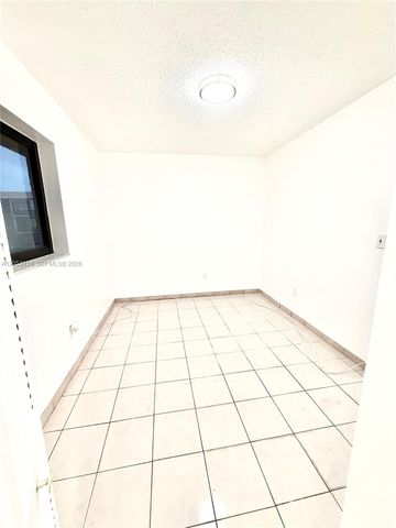 131 SW 109th Avenue L5, Sweetwater, FL 33174