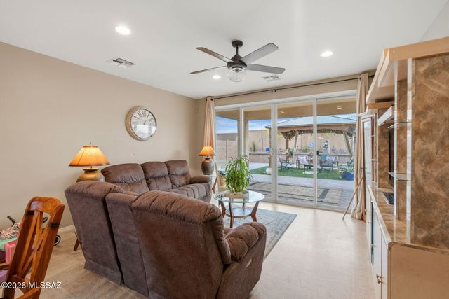 1009 W Calle Zoca, Sahuarita, AZ 85629