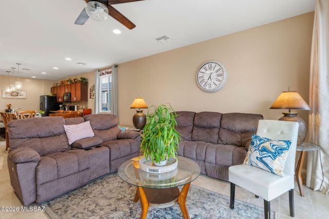 1009 W Calle Zoca, Sahuarita, AZ 85629