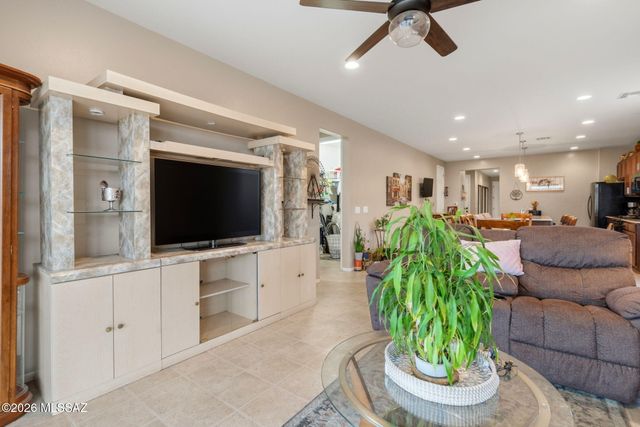 1009 W Calle Zoca, Sahuarita, AZ 85629