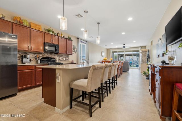 1009 W Calle Zoca, Sahuarita, AZ 85629