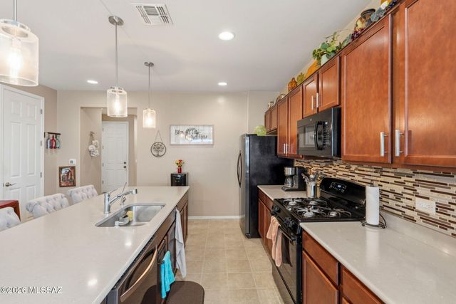 1009 W Calle Zoca, Sahuarita, AZ 85629