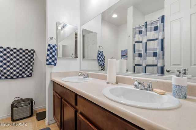 1009 W Calle Zoca, Sahuarita, AZ 85629