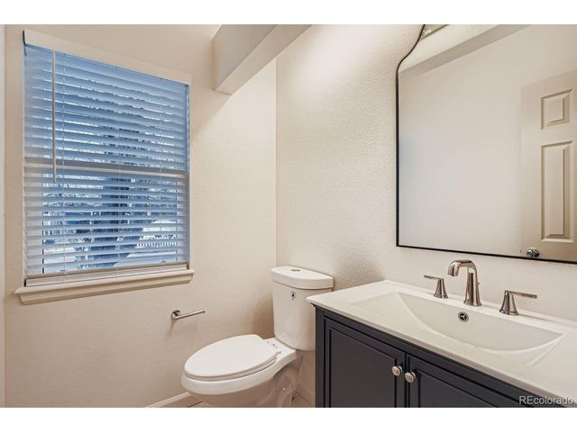 8014 E Harvard Cir, Denver, CO 80231