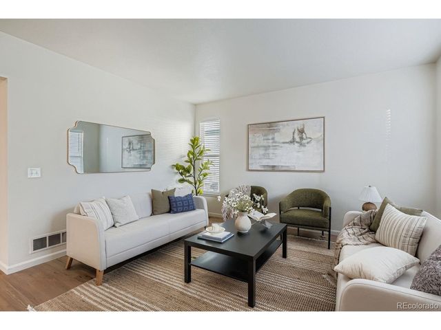 8014 E Harvard Cir, Denver, CO 80231