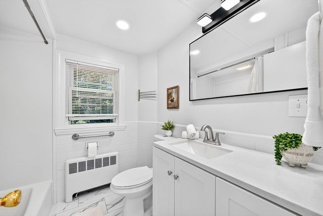 12 Fisher Terrace, Woburn, MA 01801