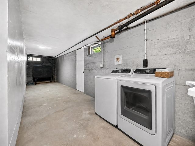 12 Fisher Terrace, Woburn, MA 01801