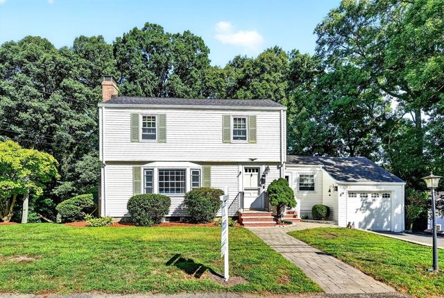 12 Fisher Terrace, Woburn, MA 01801