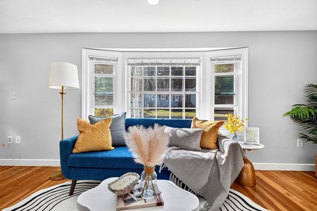 12 Fisher Terrace, Woburn, MA 01801