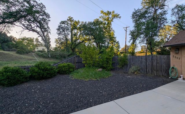 2517 Smith Avenue, Shasta Lake, CA 96019