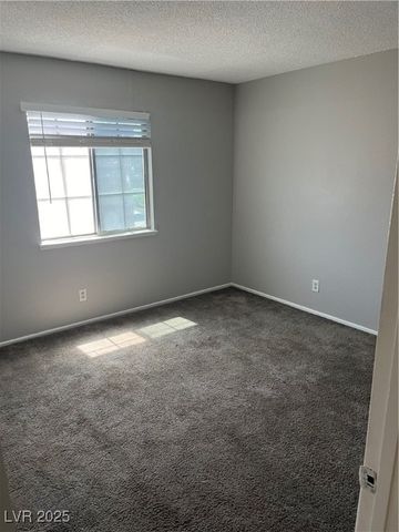 579 Roxella Lane D, Las Vegas, NV 89110