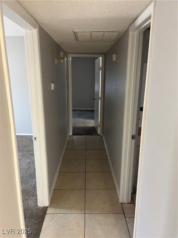 579 Roxella Lane D, Las Vegas, NV 89110