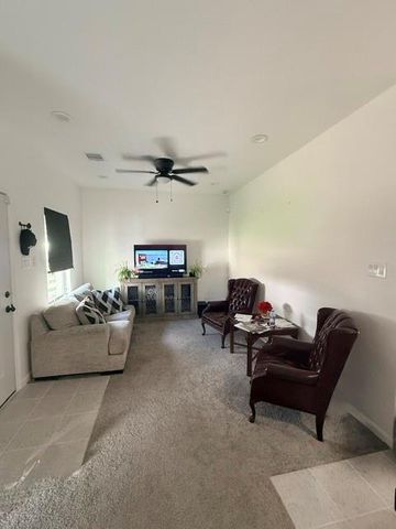 408 Miriam Avenue, Baytown, TX 77520