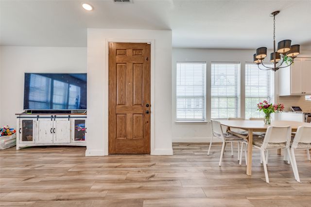 4567 Cypress Thorn Drive, Arlington, TX 76005
