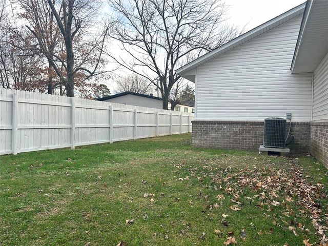 807 Maple Drive A, Springdale, AR 72764