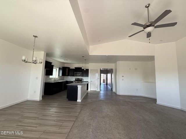 11565 Leonor Duran Street, Socorro, TX 79927