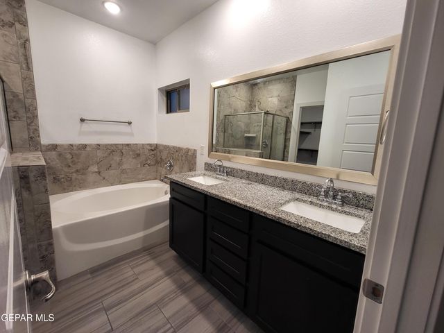 11565 Leonor Duran Street, Socorro, TX 79927