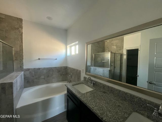 11565 Leonor Duran Street, Socorro, TX 79927