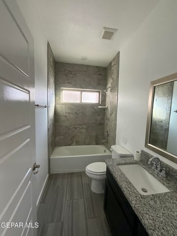 11565 Leonor Duran Street, Socorro, TX 79927