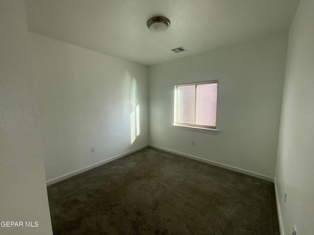 11565 Leonor Duran Street, Socorro, TX 79927