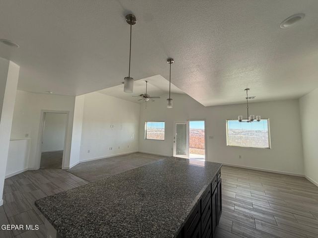 11565 Leonor Duran Street, Socorro, TX 79927