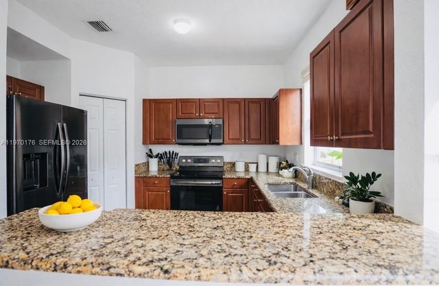 11334 SW 236th St, Homestead, FL 33032