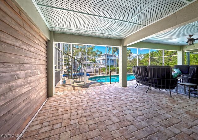 3858 Riviera CIR, Bonita Springs, FL 34134