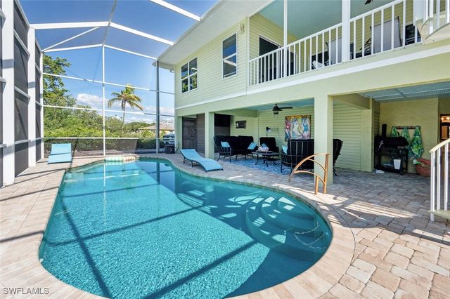 3858 Riviera CIR, Bonita Springs, FL 34134