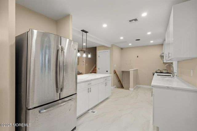 2 Hilltop Road, West Long Branch, NJ 07764