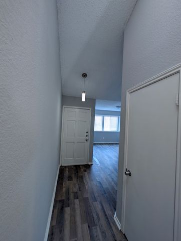 1125 Highpoint Road, Bedford, TX 76022