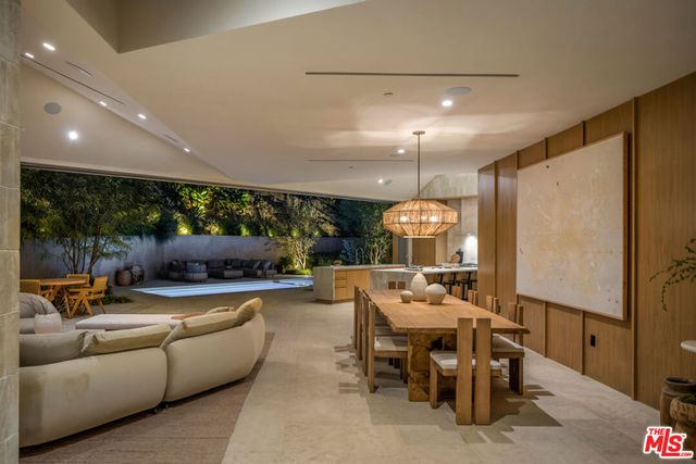 1600 Rising Glen Road, Los Angeles, CA 90069