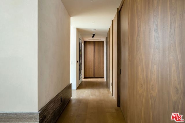 1600 Rising Glen Road, Los Angeles, CA 90069