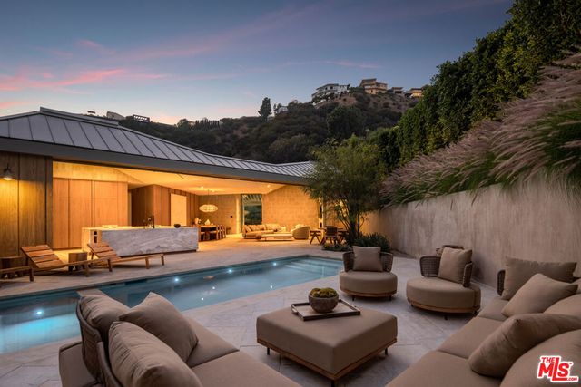 1600 Rising Glen Road, Los Angeles, CA 90069