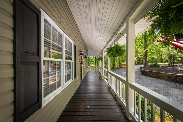 201 Minnehaha Trail, Blue Ridge, GA 30513