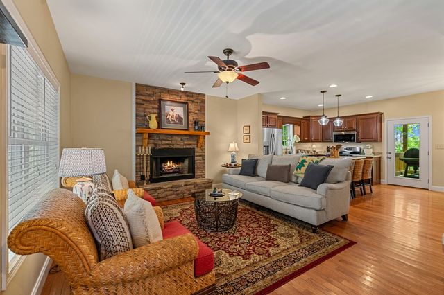 201 Minnehaha Trail, Blue Ridge, GA 30513