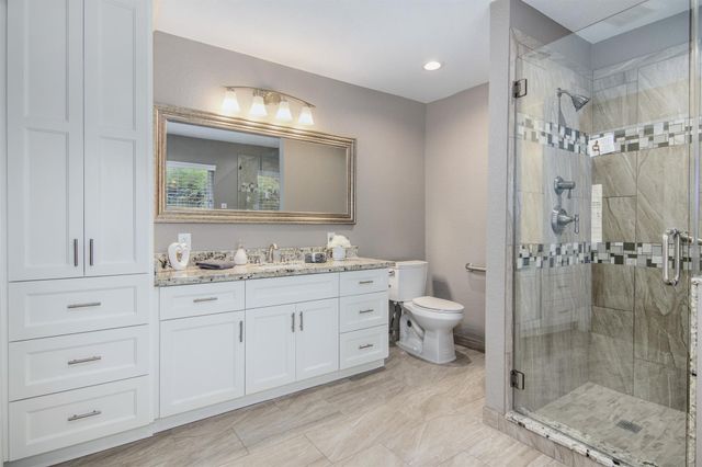 2904 Frostwood Circle, Dickinson, TX 77539